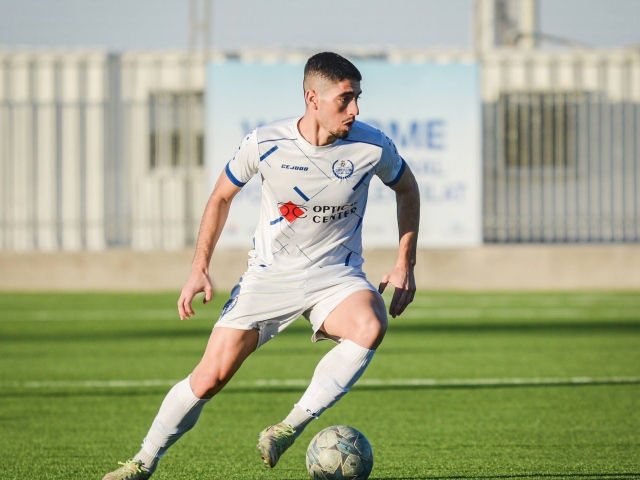 סיים בסטייל. אבוקסיס (אייל עמר)